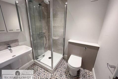 Ensuite Shower Room