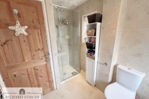 Bath/Shower/WC