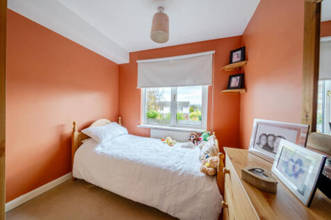 1372489-13-68f8e3...