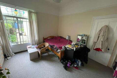 letting room two