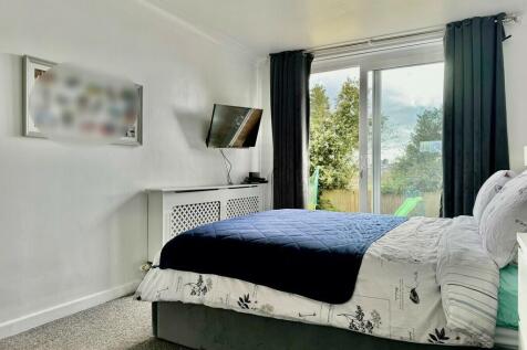 bedroom 1 2