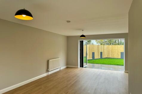 lounge to garden