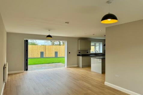 lounge to garden