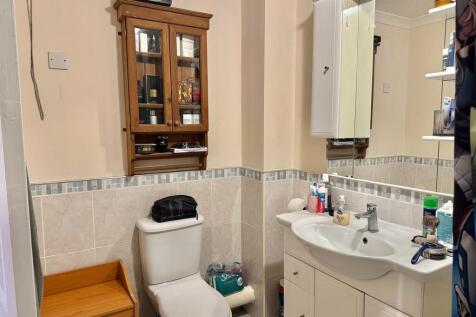 en suite bathroom