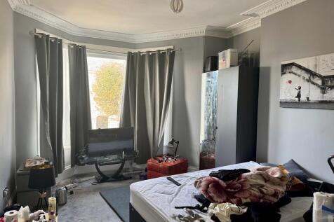 letting room five