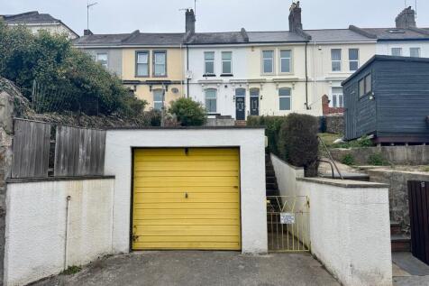 garage parking to...