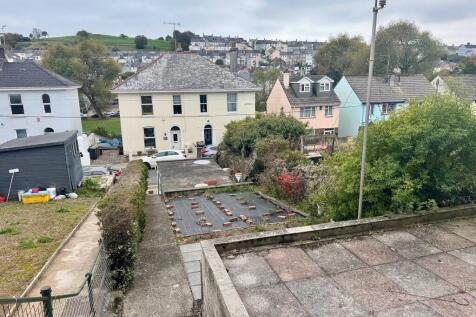 views to front el...