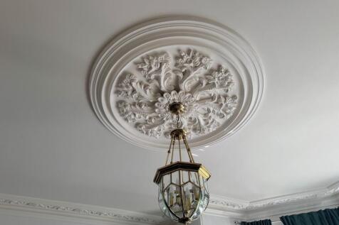 ceiling rose in o...
