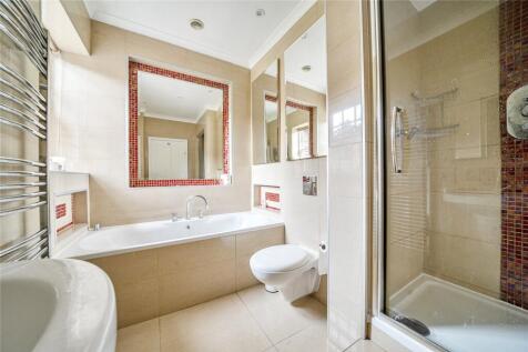 En Suite Bathroom
