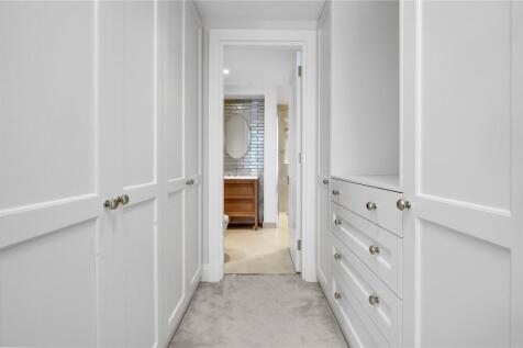 Walk In Wardrobe