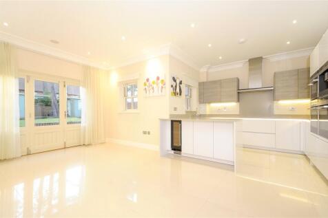 Kitchen/Reception