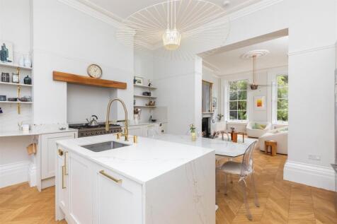 Park Crescent Terrace-15.jpg