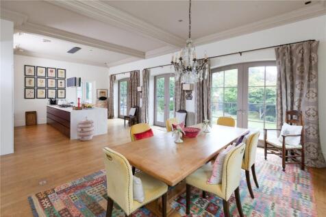 Kitchen/Dining