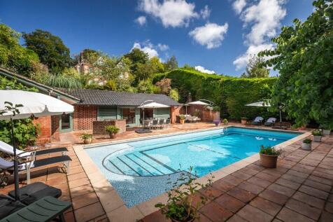 Pool House