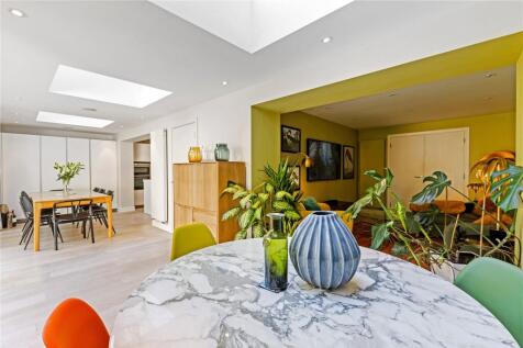 Family Room/Dining