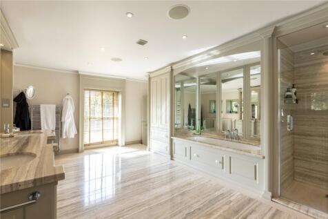 Principal Bathroom