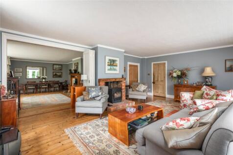 Dining/Sitting Room