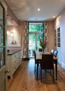 Dining/Garden Access