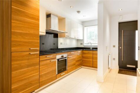 Entrance/Kitchen