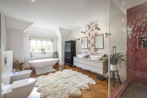 Bed 1 En Suite
