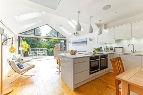 Kitchen/Family