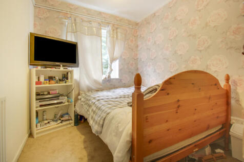 Bed 2 (103)