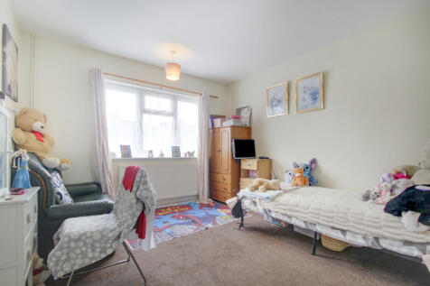 Bed 1 (105)