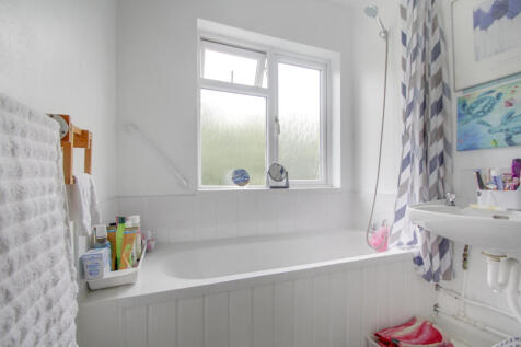 Bath/WC (105)