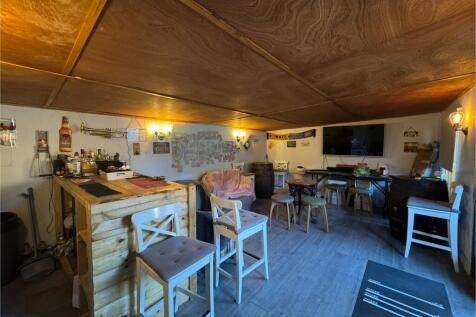 Garden room/bar