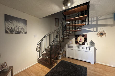 Circular stairs