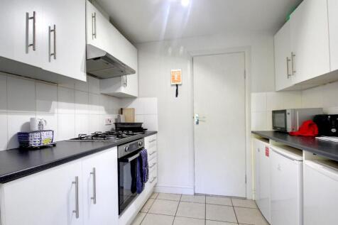 Kitchen (shared)