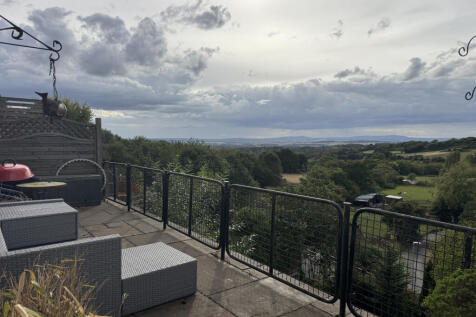 Balcony &amp; view