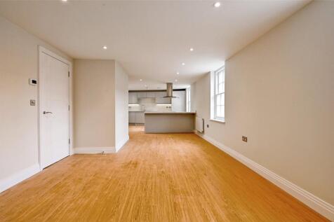 Kitchen / Reception