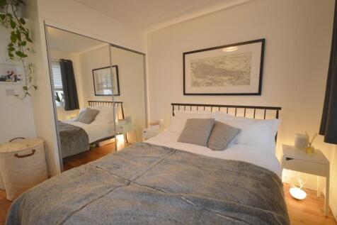 LM BedB
