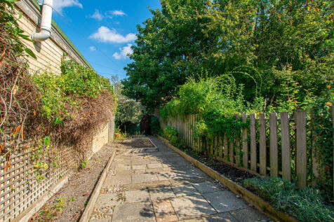 Garden i