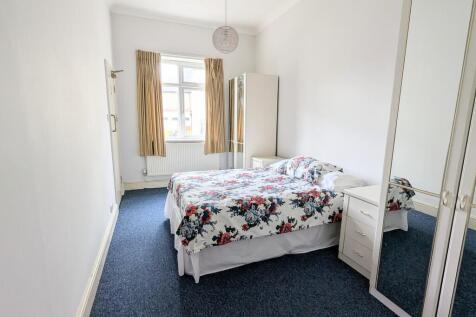 2.2 99A bedroom