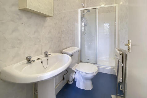 2.4 99B Shower Ro...