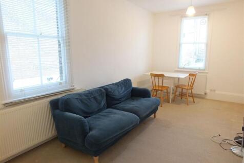 livingroom 2.jpg