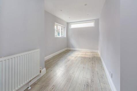 a bedroom.jpeg
