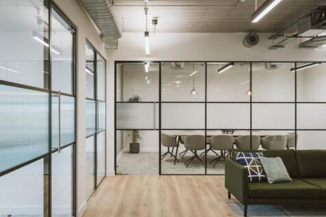 240405_10 White Lion St08.JPG