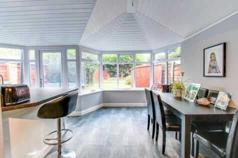 Kitchen Diner (Conservatory)