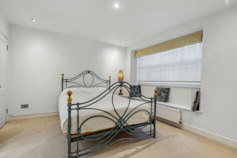 Brompton Square 3...