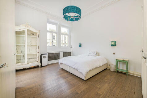 49C Princes Gate ...