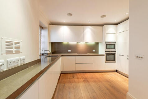 73 Lyall Mews Wes...