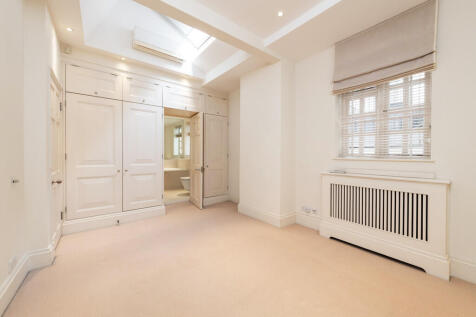 73 Lyall Mews Wes...
