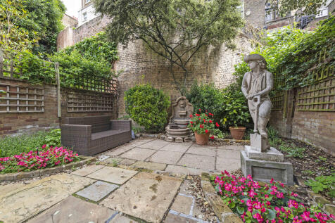 31 Cadogan Ct Gdn...