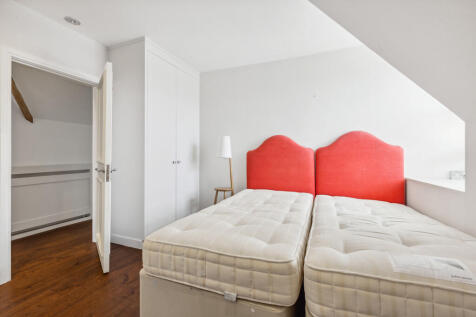 Flat 6, 22 Mulber...