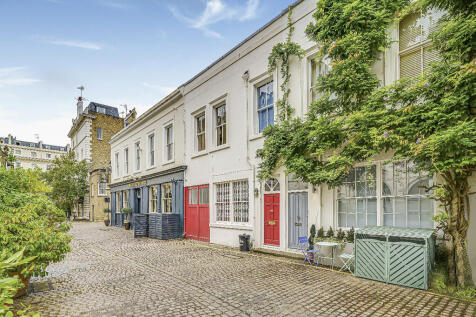 Queen&#39;sGateMews29...