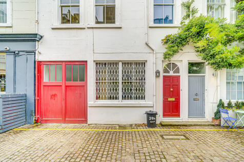 Queen&#39;sGateMews29...