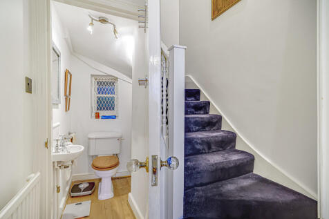 Queen&#39;sGateMews29...